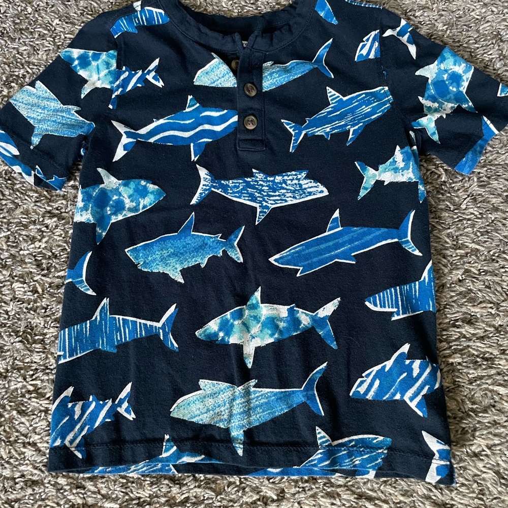Sz 4t Blue Shark top